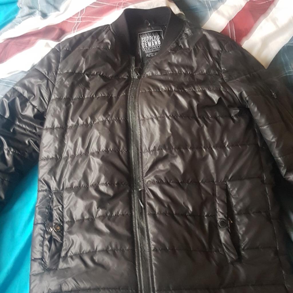 Supply and demand puffer jacket in DY5 Dudley für 10,00 £ zum Verkauf