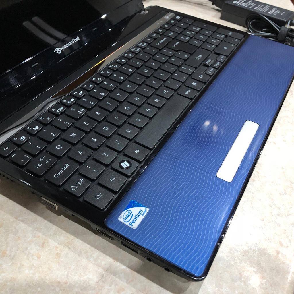 packard bell New90 Laptop with charger in Calderdale for £90.00 for ...