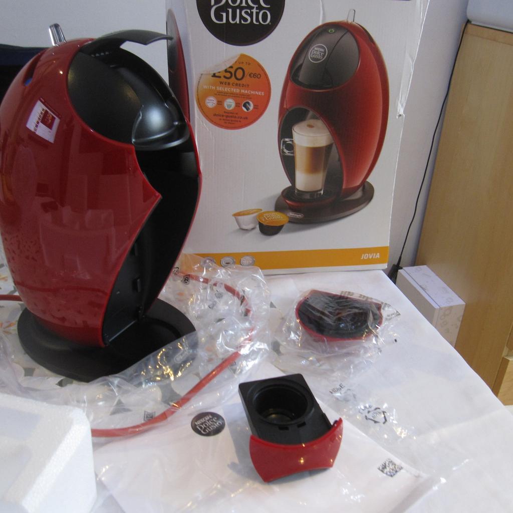 Nescafe Dolce Gusto Jovia Manual Coffee Machine-Red