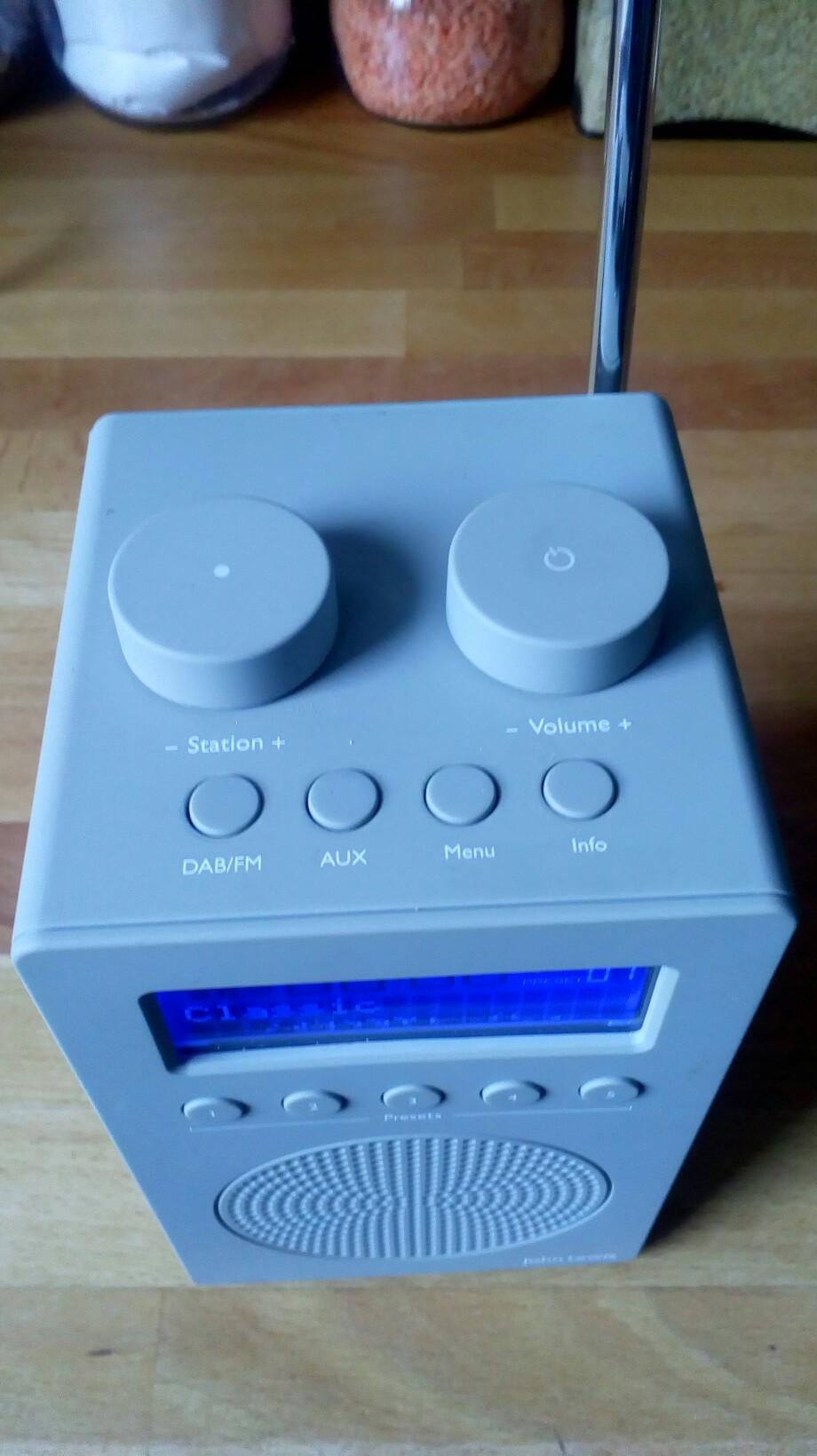 John Lewis portable radio in OL8 Oldham für £ 20,00 zum Verkauf Shpock AT