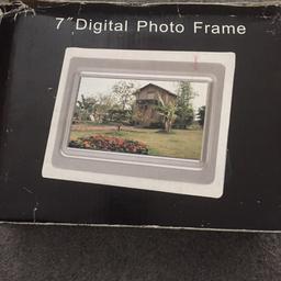 Digital photo frame in google working condition.
Collection only.