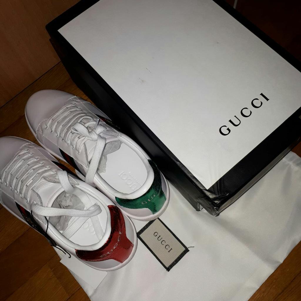 Scarpe hotsell gucci indossate