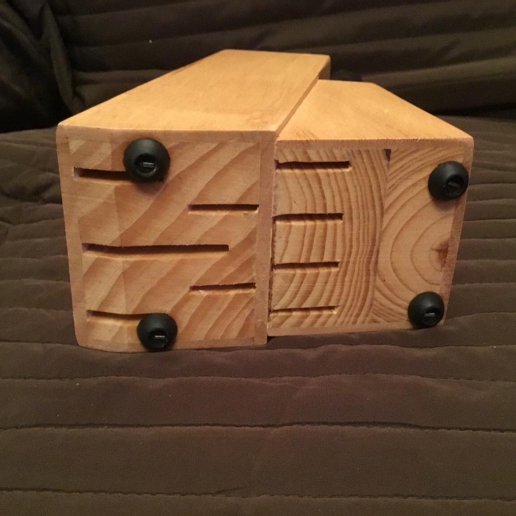 Kitchen Devils Knife Set and Block in Gloucester für £ 20,00 zum