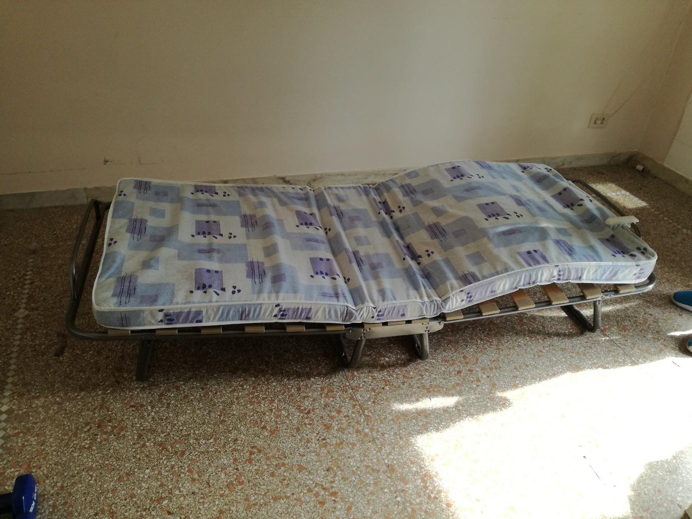 Letto singolo richiudibile in 00152 Roma für € 20,00 zum Verkauf ...