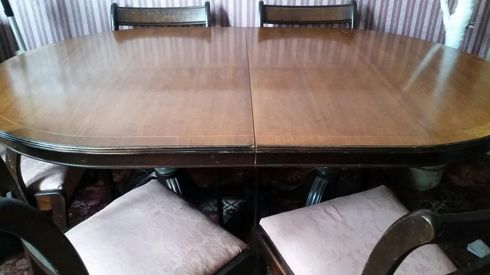 Reduced! Dining table and chairs in CH44 Wirral for £15.00 for sale Shpock