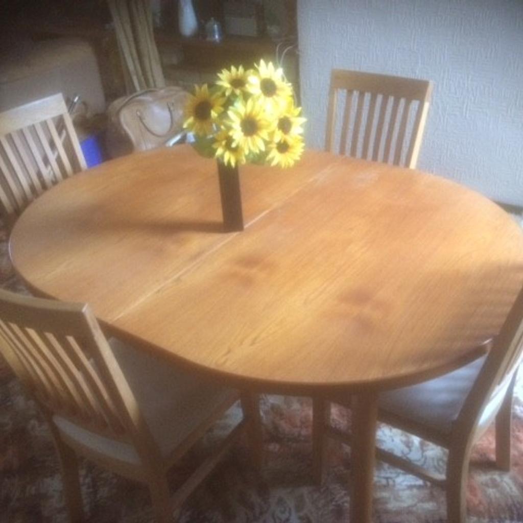 Dining Table + 4 Chairs in NN15 Kettering für 45,00 £ zum Verkauf