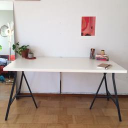 Har 2 st av dessa skrivbord! 
Från Ikea

250 kr st

Dom är i bra skick men använda.

Finns på Södermalm!
Endast avhämtning! 

Mvh
Adele