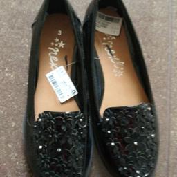 Never been worn, size 3......happy to accept any genuine offer..Now reduced to £6.