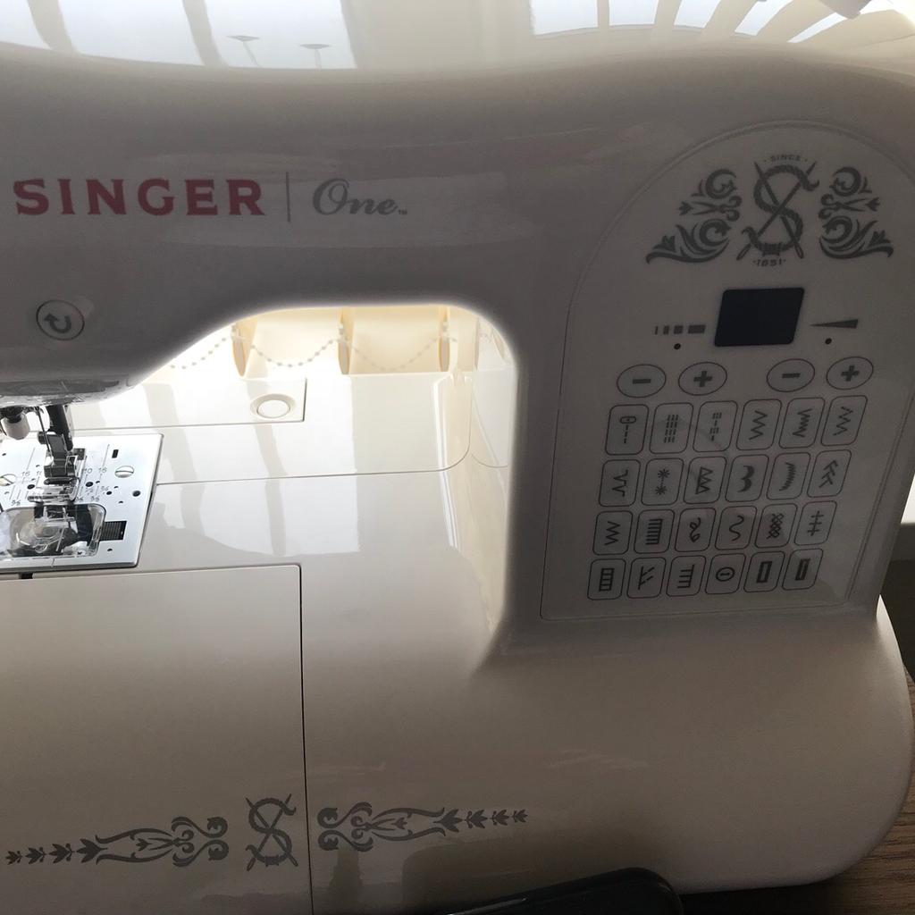 Singer one sewing machine in Kirklees für £ 170,00 zum Verkauf Shpock AT