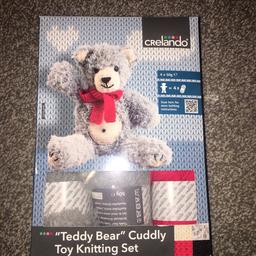 Teddy Bear Knitting Set 🐻
-Brand New In Box 📦