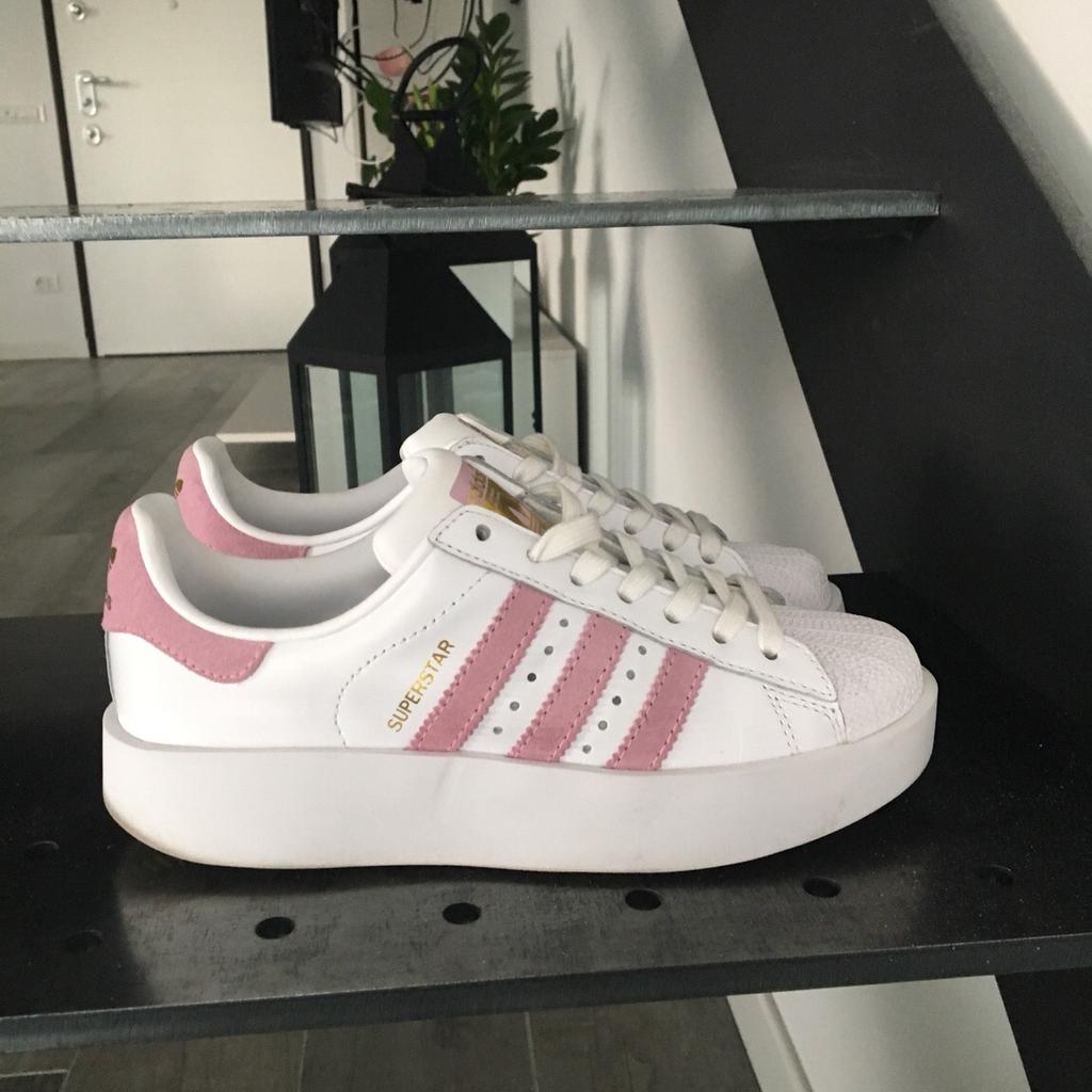 Adidas superstar outlet particolari