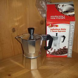 Kleine Mokka/Espressomaschine für Tasse 1. Ist neu.
Piccola caffettiera x 1 tazza. É nuova.