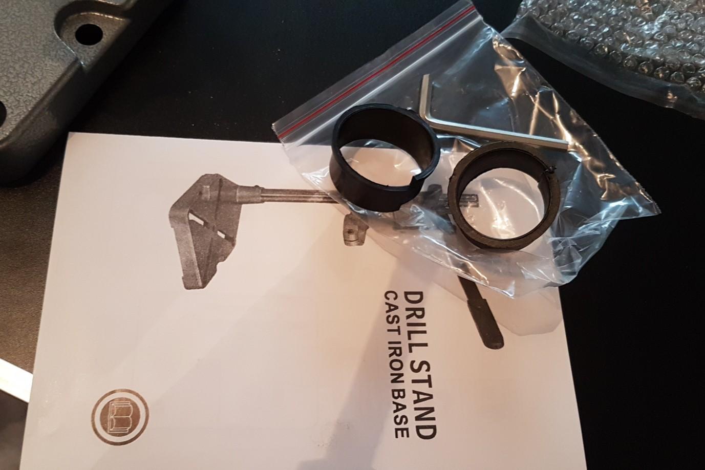 US Pro B1360 - Set Di 12 Bussole Metriche A Percussione, 6 Punte, 0,01 V