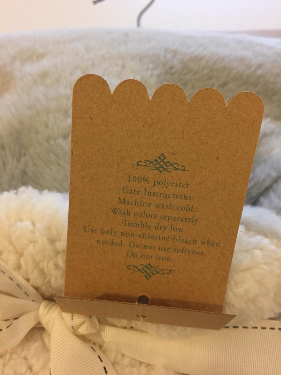 Mon Lapin Luxury Reversible Baby Blanket NEW in SE22 Southwark for £10.