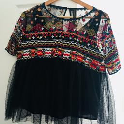 Size Large
Lovely Zara Top. Worn once.
