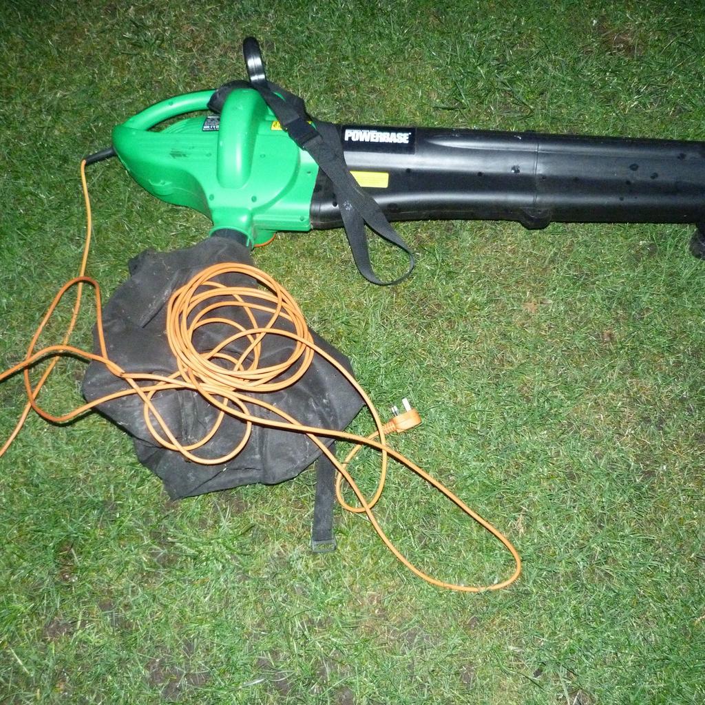 Powerbase Homebase Leaf Blower Vacuum Mulche in Hyndburn for £17.00 for sale Shpock