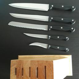 Ich biete die abgebildet Messer 5er Set, Kochmesser, fleisxhmesser, Brotmesser, Steakmesser und Spick Messer mit Holz Halter.

Nur für Selbstabholer!

Köln-Porz