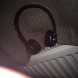 Dr Dre beats headset good sound, good bass and removes all sound around you