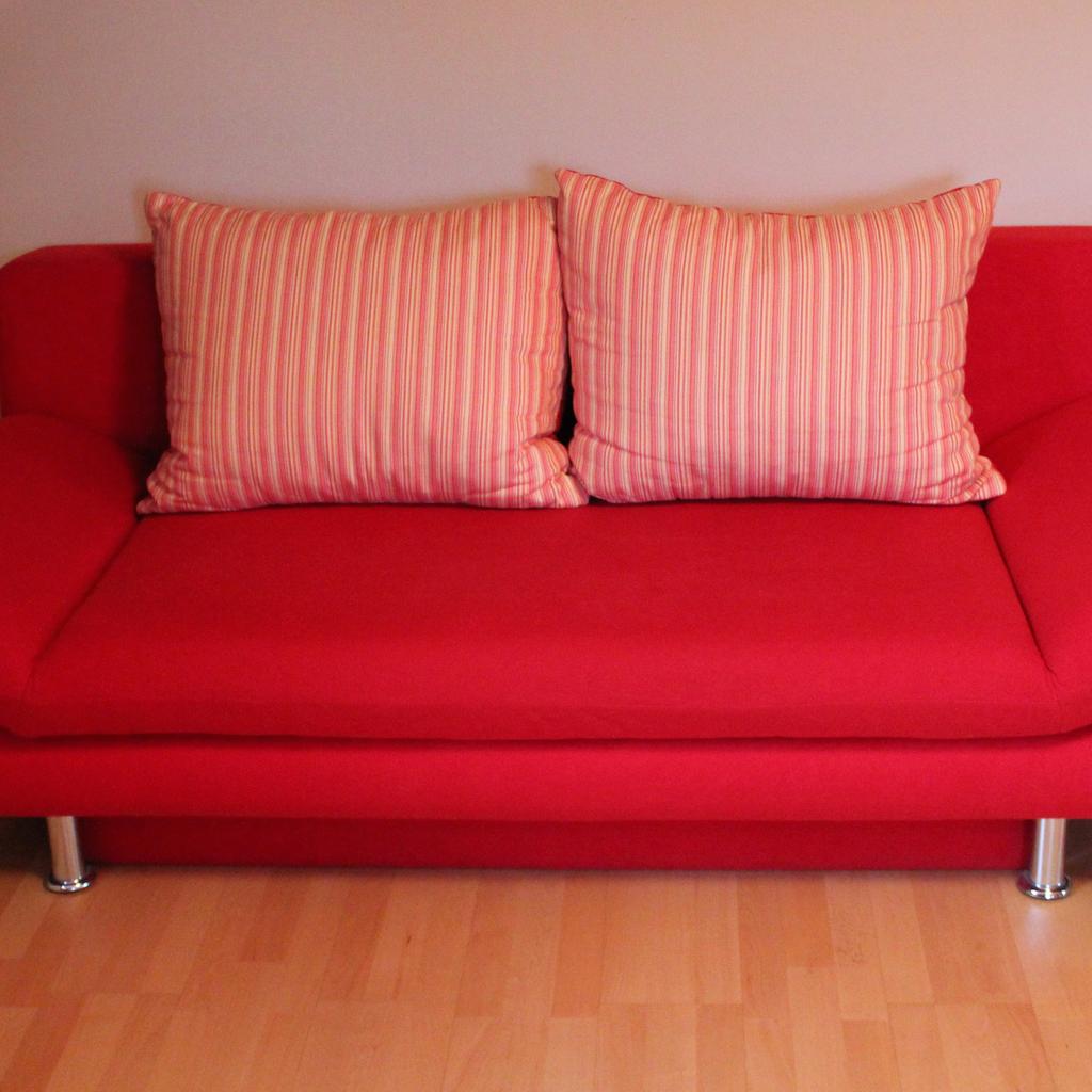 Couch Schlafcouch Sofa Schlafsofa rot in 47877 Willich für 90,00 € zum Verkauf