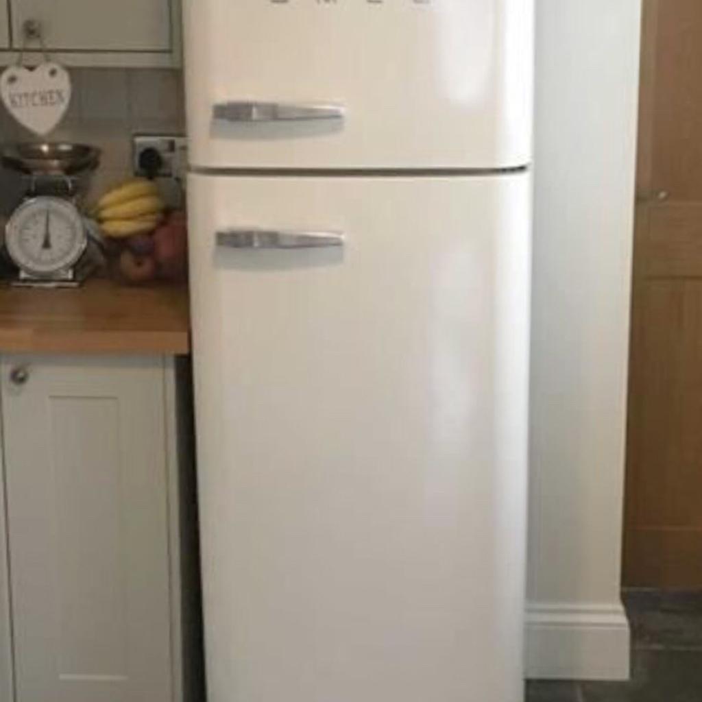 Smeg FridgeFreezer in SA4 Loughor für 95,00 £ zum Verkauf Shpock DE