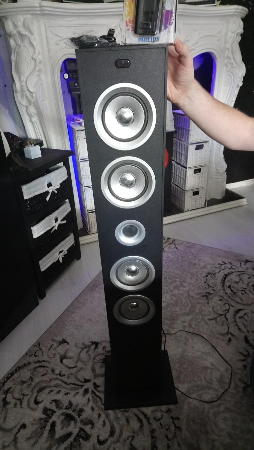 Itek tower mp3 player speaker system in CH60 Neston für 20,00 £ zum