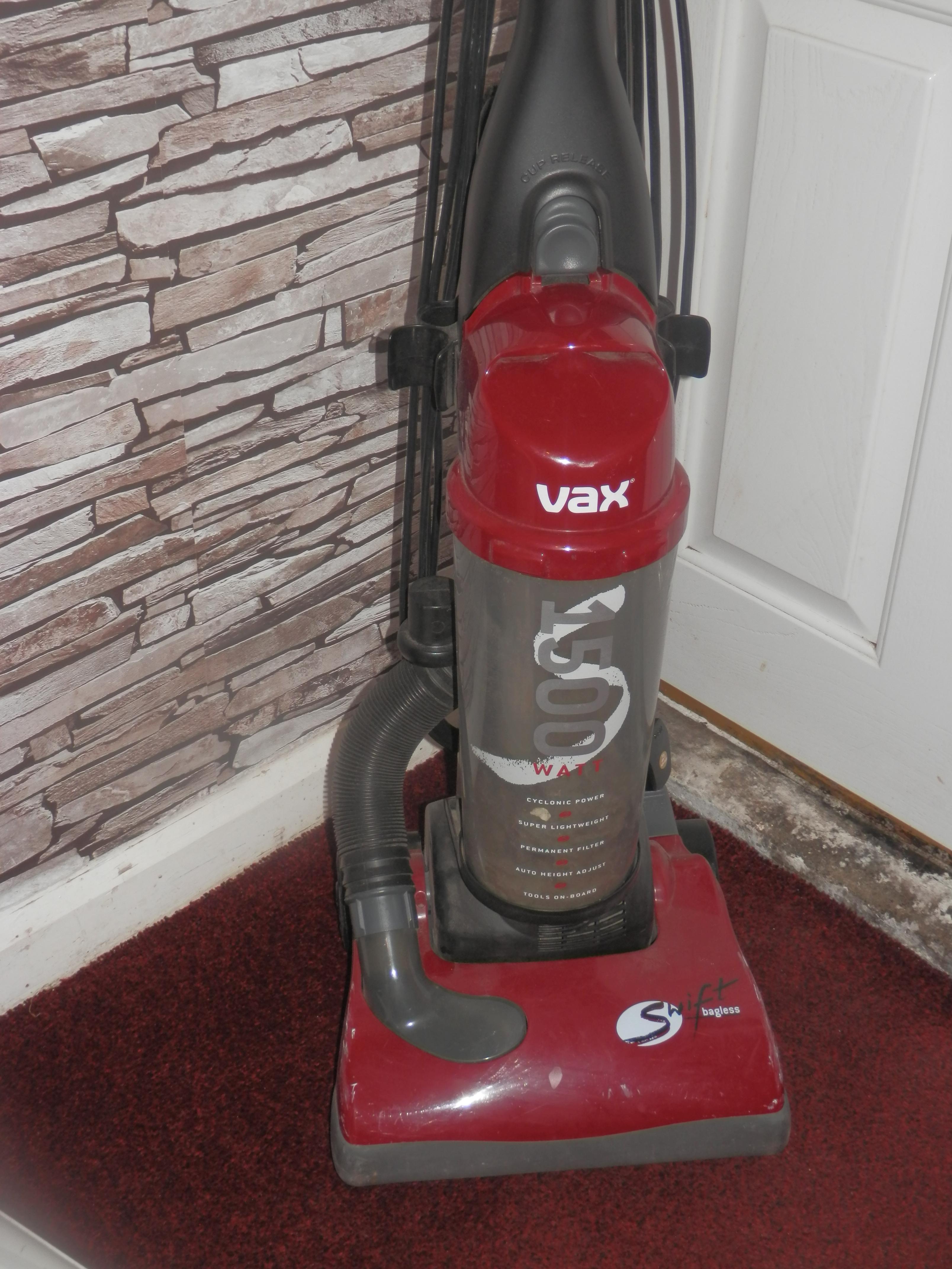 VAX SWIFT 1500 WATT HOOVER in NE37 Sunderland for £10.00 for sale | Shpock