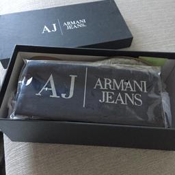 Vendo ballerine Armani Jeans come da foto per inutilizzo (mai usate). Numero 38. Colore Grigio Koala.