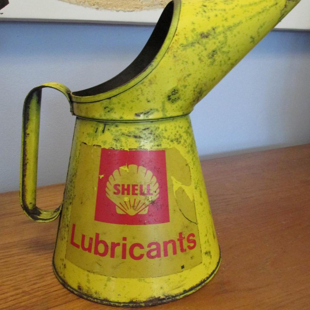 Rare Vintage Retro Shell Oil Jugs Automobilia in South Staffordshire ...