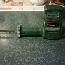550 with bosch PFZ 550 electric saw with 4m cable. Working in good condition.