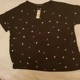 Marks and Spencer printed top. Size16.New with tag. Grab a bargain.