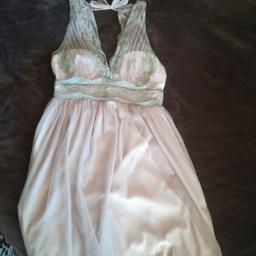 Wunderschönes Vintage Kleid mit Tüll und Spitze . Gr. 34 von VeraModa. Knielang
Versandkosten werden nicht übernommen!