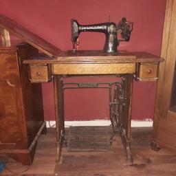 Original and in excellent condition. A Singer Sewing Machine and table. Selling for 45 for quick sale. REDUCED TO 35!!@