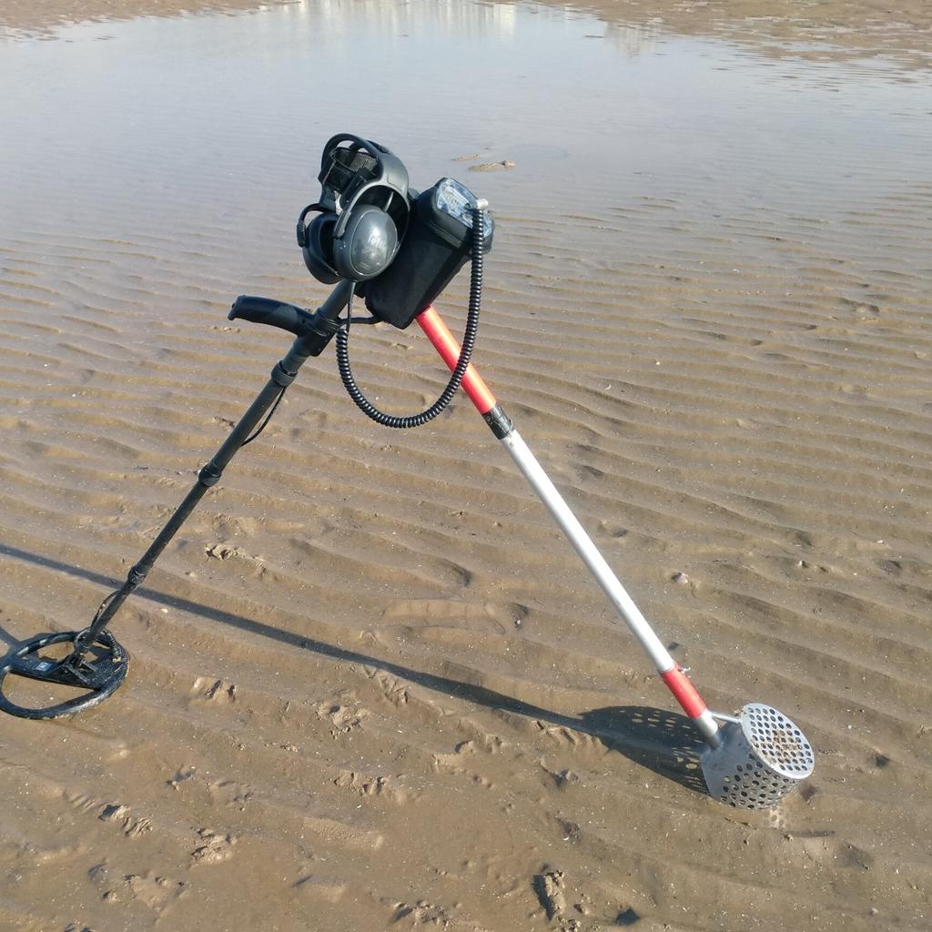 Minelab metal detector in BL9 Bury for £365.00 for sale | Shpock