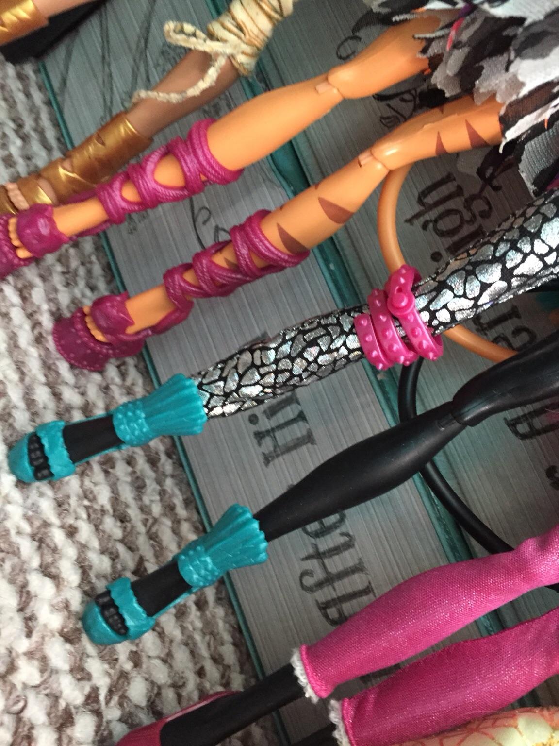 Monster High bundle in Bolsover for £30.00 for sale Shpock