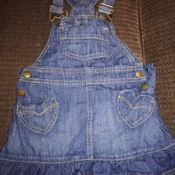 Girls 2-3 year dress
Excellent condition