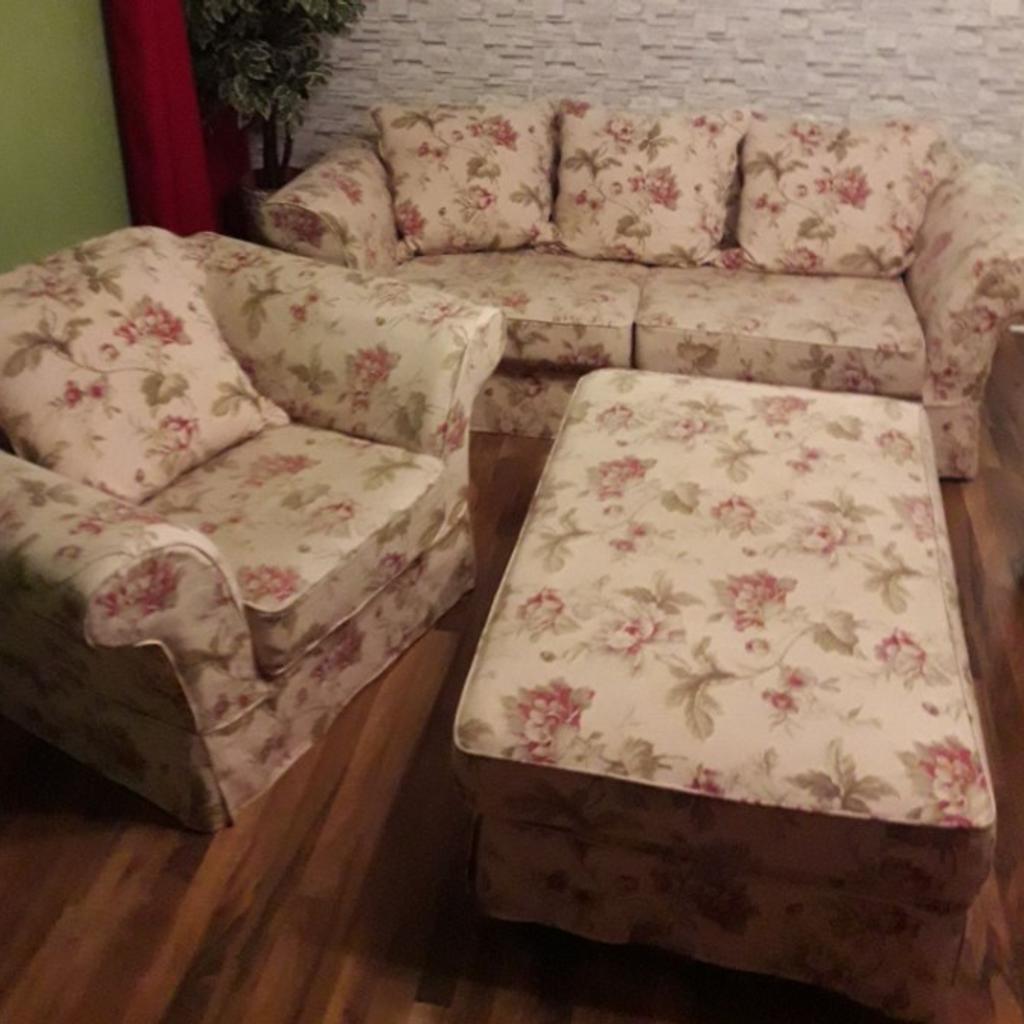 Ikea EKTORP 3er Sofa, Sessel und Hocker in 2700 Gemeinde Wiener