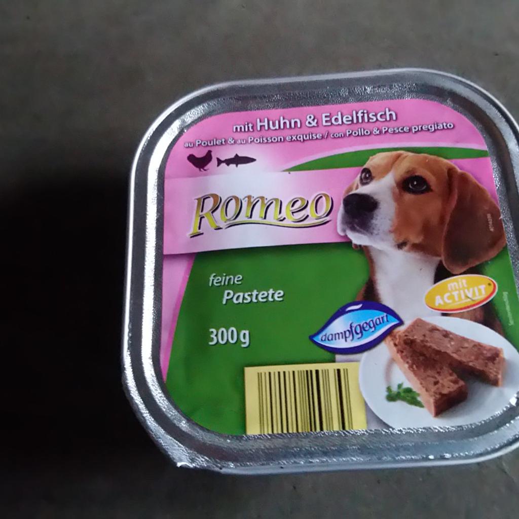 Hundefutter Trockenfutter Nassfutter in 6974 Gaiau fr gratis zum Verkauf  | Shpock DE