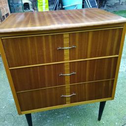 Vintage retro 1960s chest of drawers
Ideal shabby chic project, does have some marks and knocks 
Dansette legs
Measures 24" wide x 17" deep x 30" high 
Collection Rochester