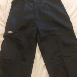 3 pairs of unused dickies work trousers in navy blue.
Size 32 waist 32 leg