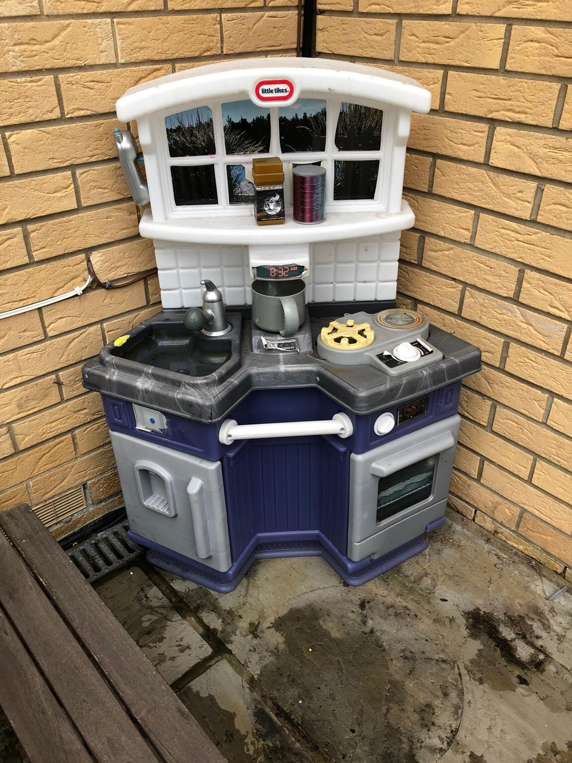 Little Tikes Kitchen in SS14 Basildon for £10.00 for sale | Shpock