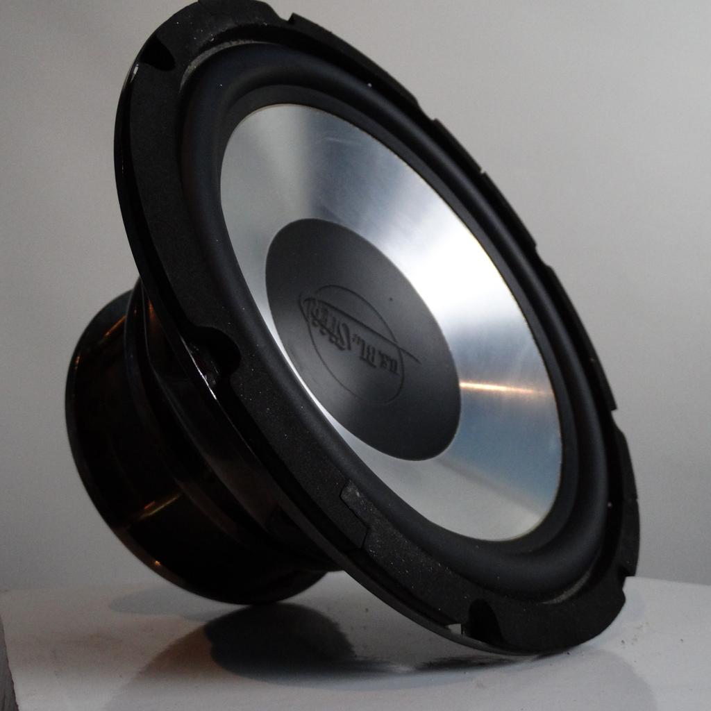 Subwoofer von USBlaster mit 600W RMS! in 48565 Steinfurt für € 40,00