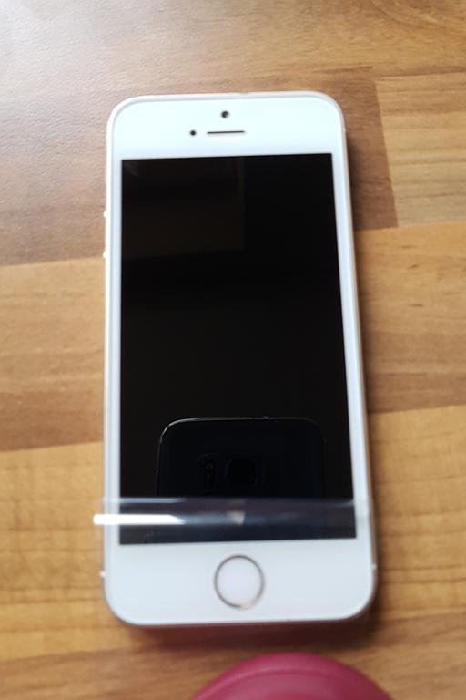 Buy & Sell Frimley Surrey Heath - Photos for IPhone 5s