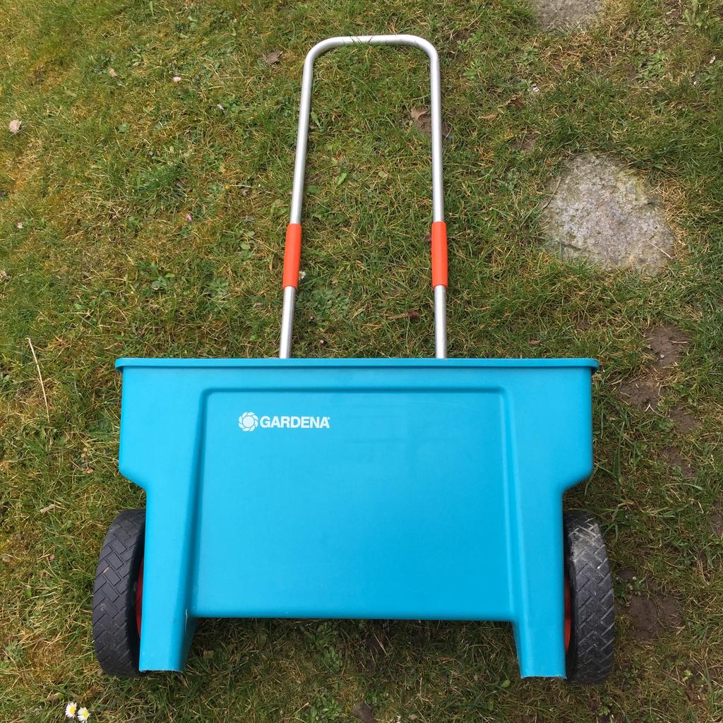 Gardena Streuwagen Rasensaat 410 in 4209 Holzwiesen für 22,00 € zum