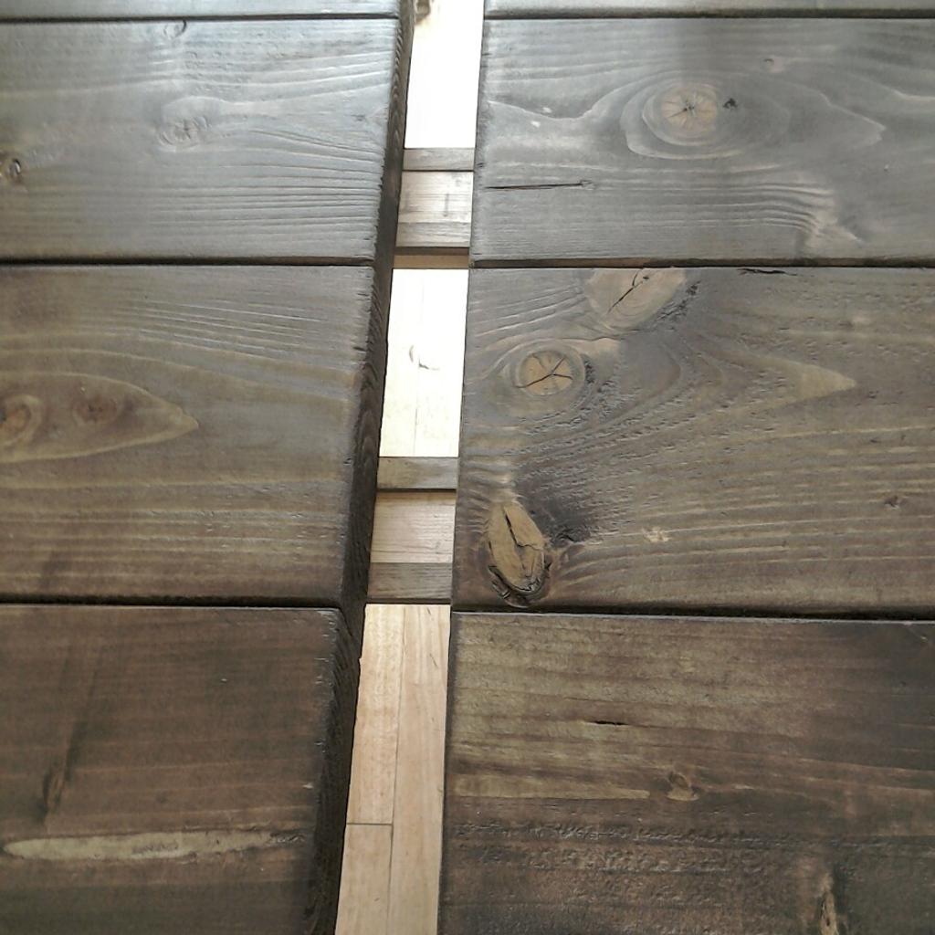 Rustic Shabby chic extending farmhouse table in Doncaster for £550.00