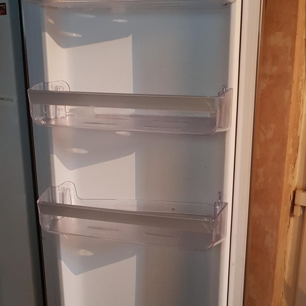 Hotpoint quadro frost free fridge-freezer in NG6 Nottingham für 130,00 ...