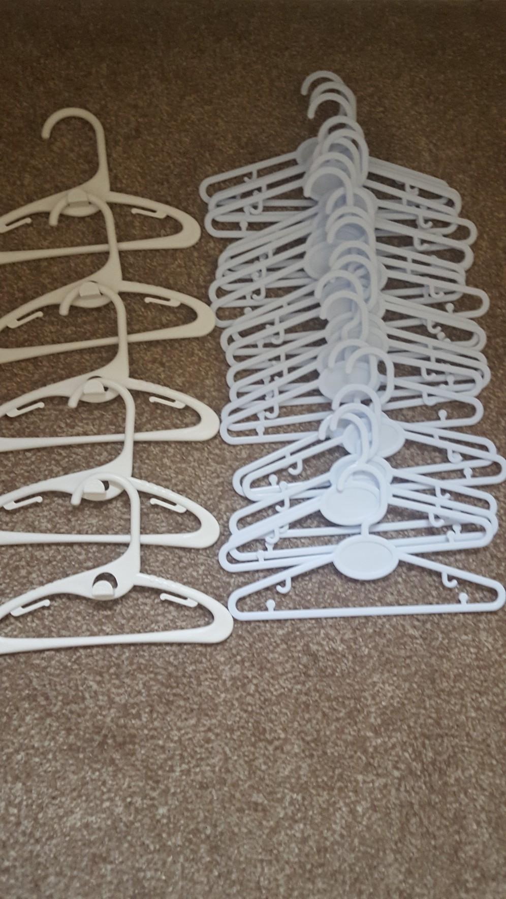 Baby coat hangers in B45 Birmingham für 2,00 £ zum Verkauf Shpock DE