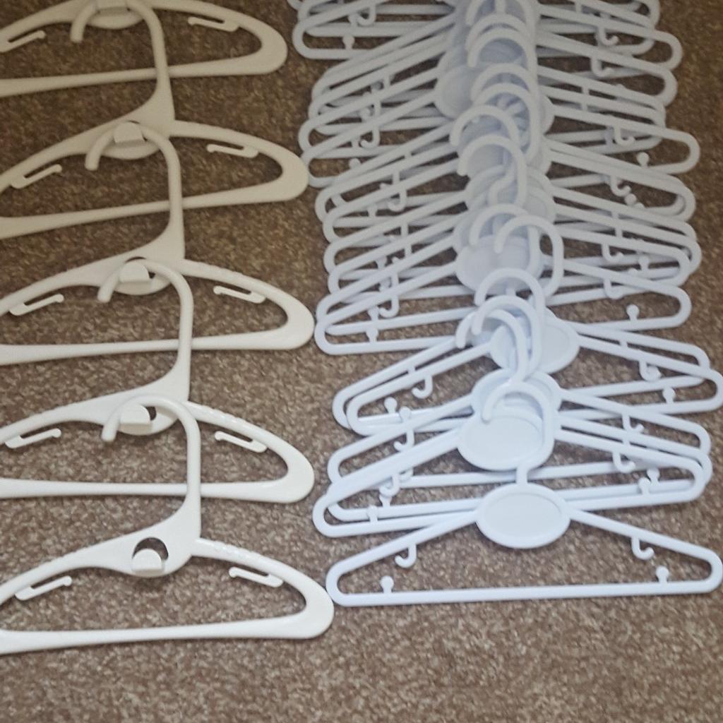 Baby coat hangers in B45 Birmingham für 2,00 £ zum Verkauf Shpock DE