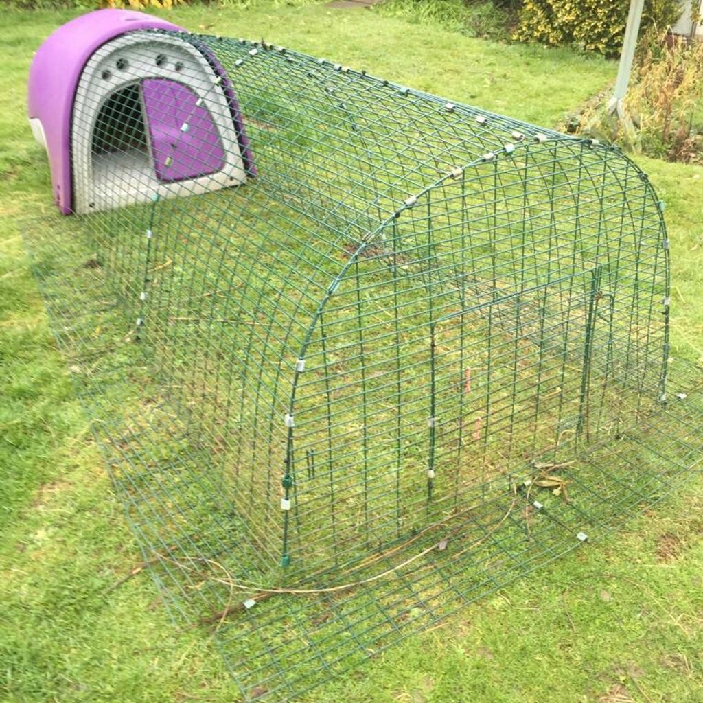 Rabbit Hutch/ Omlet Eglu Classic in TW16 Spelthorne for £95.00 for sale