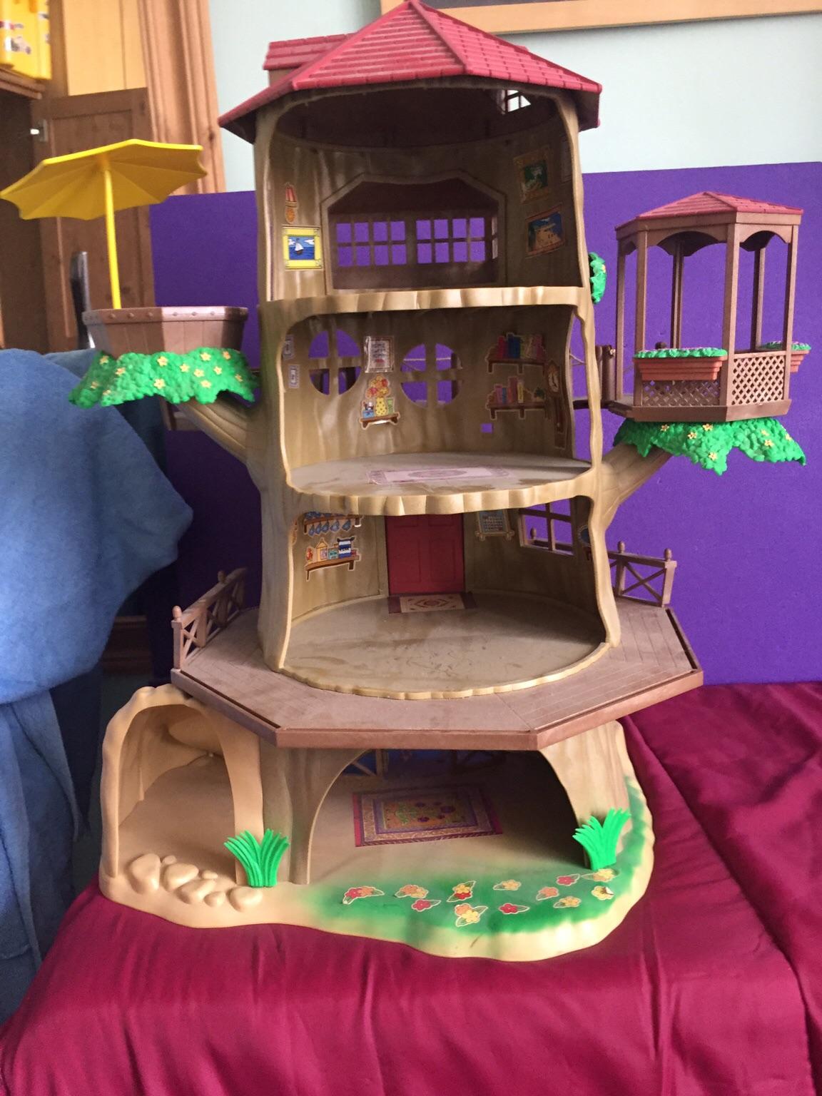 Sylvanian Families Old Hollow Oak Tree house in SM2 London für £ 36,00 ...