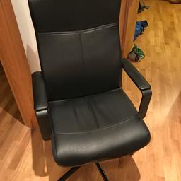 Super comfy black desk chair.
Pickup only please in Bexley. Thanks!